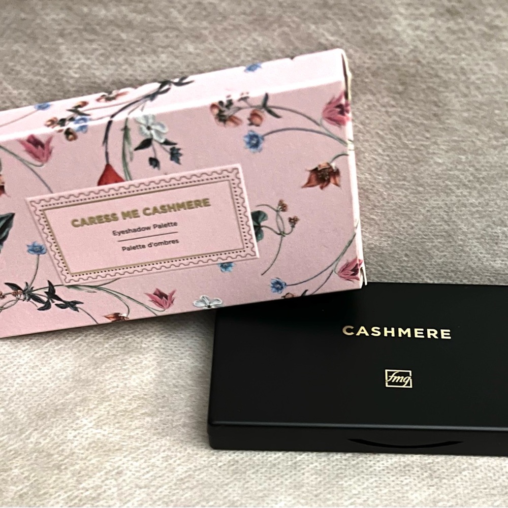 Eyeshadow Palette - Classic Black